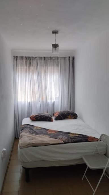 Metro La Salut Apartment Badalona Bagian luar foto